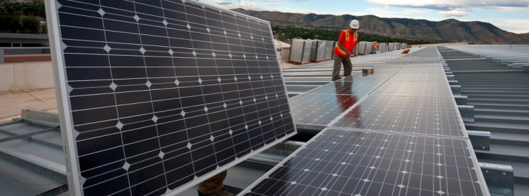 Come diventare progettista di impianti fotovoltaici: corsi, requisiti e competenze